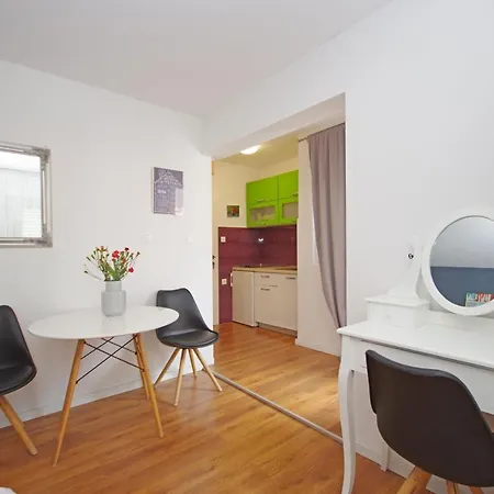 Apartments Luny Makarska Exterior photo