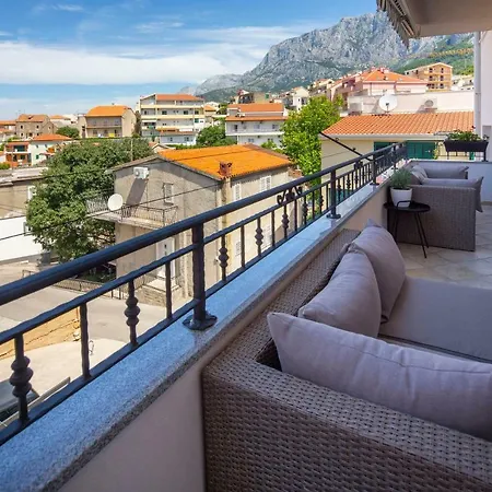 Apartments Luny Makarska Exterior photo
