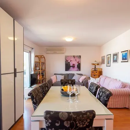 Apartments Luny Makarska Exterior photo
