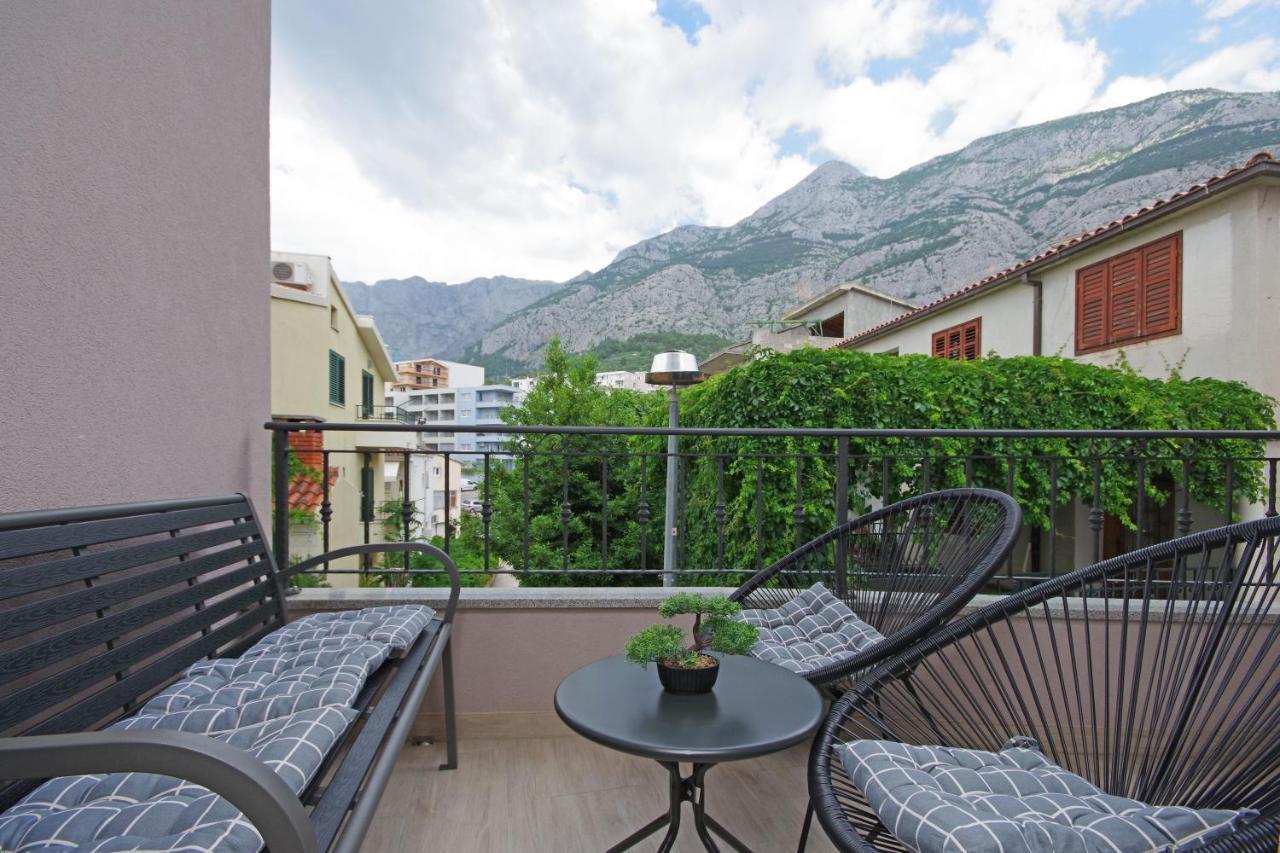 Luny * Makarska
