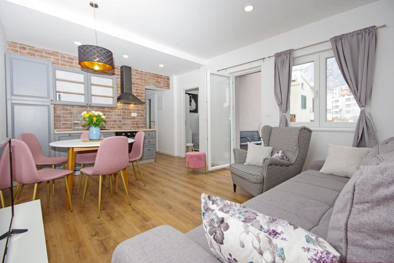 Apartment Luny *